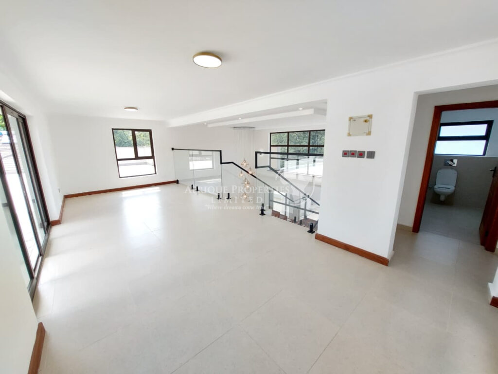 5 Bedroom for sale in Karen